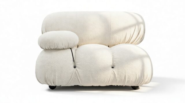 The Bellini – White Boucle, Left Arm