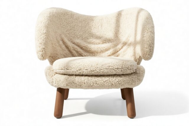 The Pelican – White Long Hair Sherpa