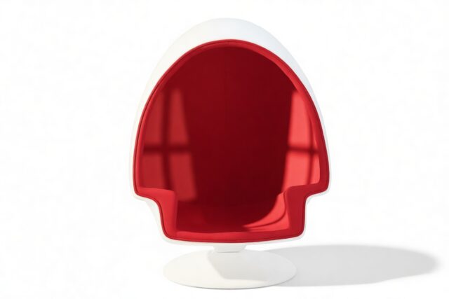 The Primo – Bold Red Wool, Alpha Egg Chair