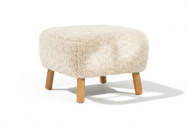 The Little Petra – Natural Luxe Sheepskin, Ottoman