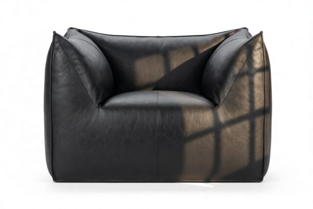 The Bambole – Vintage Black Vegan Leather, Lounge Chair