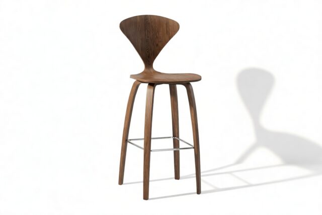 The Norman – Walnut, Bar Stool