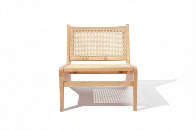 The Kangaroo – Ash, Lounge Chair