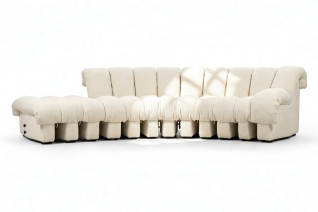 The DS 600 – White Boucle, Small Open End Sofa, Left