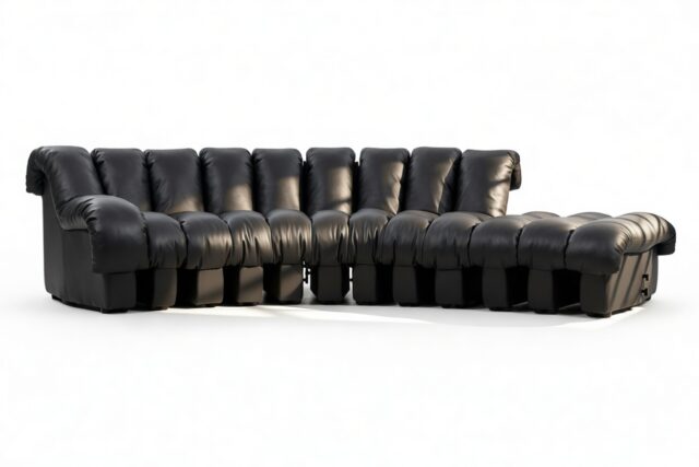The DS 600 – Black Vegan Leather, Small Open End Sofa, Right